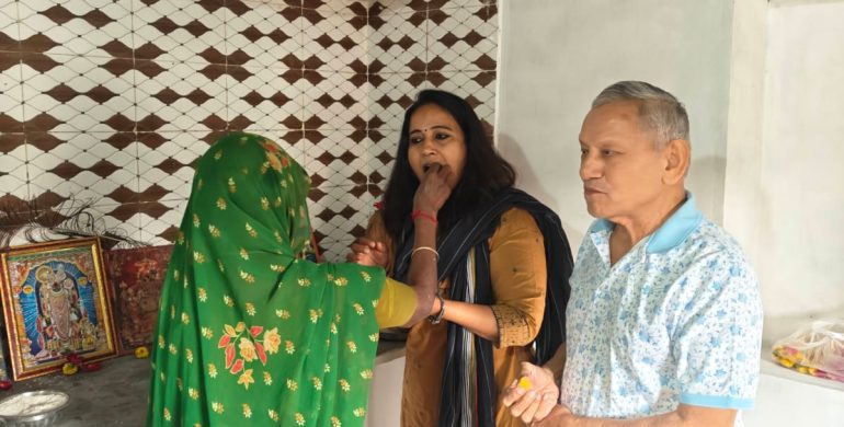 Visiting beneficiaries after gruh pravesh